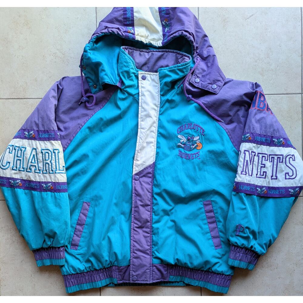 Charlotte Hornets 90s PROPLAYER puffer TAPE jacket M teal purple NBA vintage - Picture 2 of 6